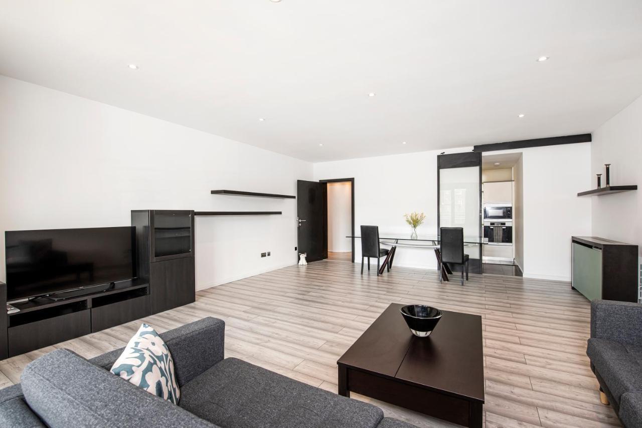 Large And Central 2 Bed Londra Exterior foto