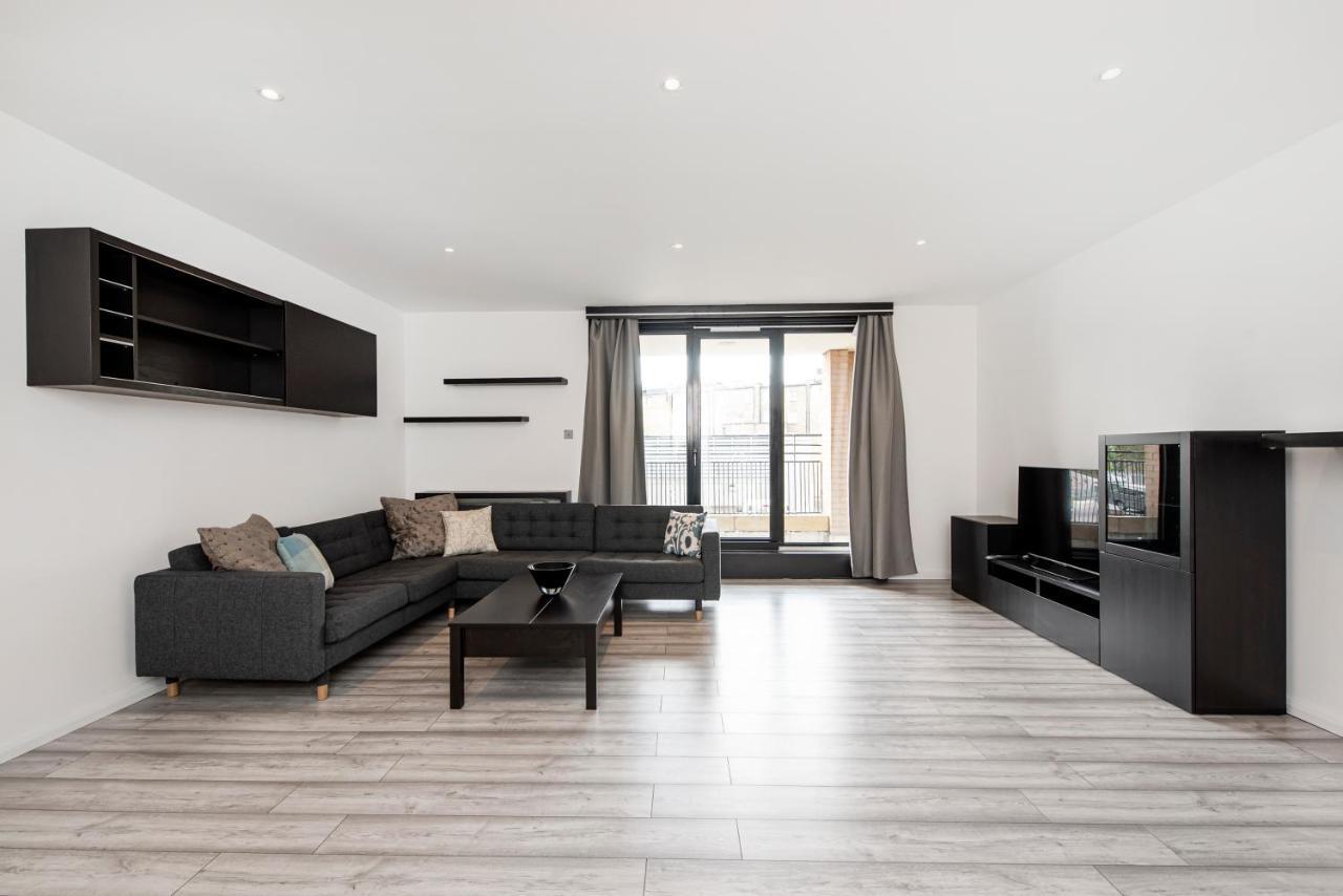 Large And Central 2 Bed Londra Exterior foto
